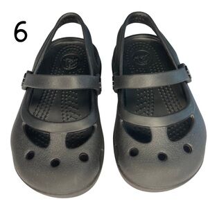 CROCS Black Mary Jane Kids Girls Shayna Sz 6 Heel Strap Sling back RARE